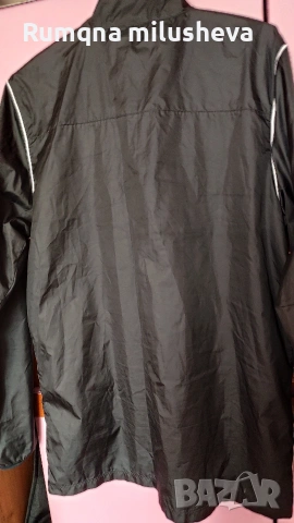 Черно яке ветровка М размер, снимка 3 - Спортни дрехи, екипи - 53956409