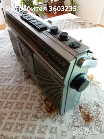 Касетофон AIWA, снимка 2 - Радиокасетофони, транзистори - 49205079