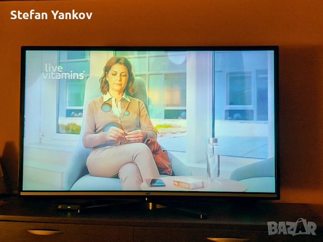 JVC LT-40V750 LED Телевизор, снимка 3 - Телевизори - 53271255