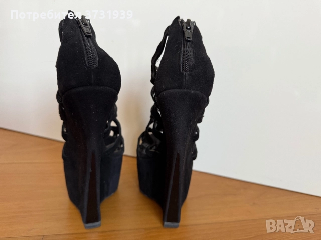 Интересни дамски обувки, снимка 3 - Дамски елегантни обувки - 51552498
