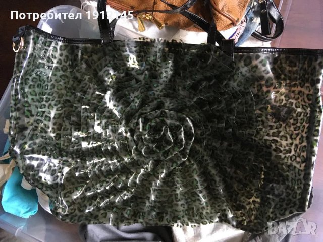 Разпродажба! Мостри на маркови чанти - Louis Vuitton, Baldinini, Just Cavalli, Valentino и др., снимка 11 - Чанти - 49686524