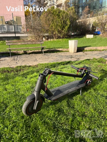 Електрическа Тротинетка Xiaomi Mi Electric Scooter Pro, снимка 6 - Други спортове - 52420043