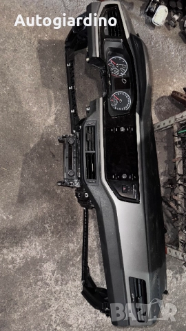 Цяло табло за WV Polo 2018  , Като ново ., снимка 2 - Части - 51568958