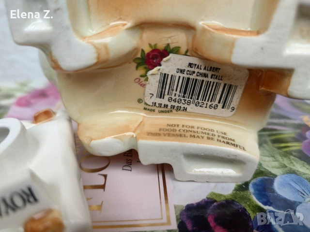 Royal Albert Old Country Roses - рядък колекционерски чайник Cardew, снимка 17 - Декорация за дома - 54107092