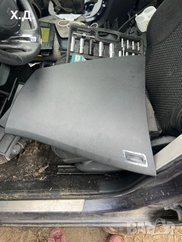 Лява жабка Ситроен Ц4 Пикасо 2007г