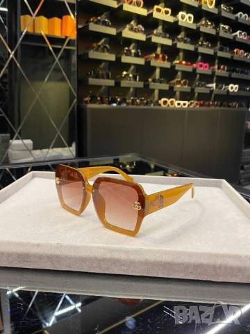 очила очила с черен обикновен калъф и ув защита gucci , снимка 4 - Слънчеви и диоптрични очила - 51451998