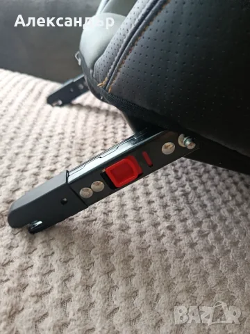 Седалка за кола Chipolino easy fix , снимка 4 - Столчета за кола и колело - 56442811