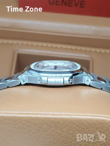 Patek Philippe Nautilus 32mm White Gold Diamond Дамски Различни Варианти, снимка 12 - Дамски - 47991324