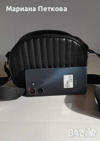 Дамска черна чанта