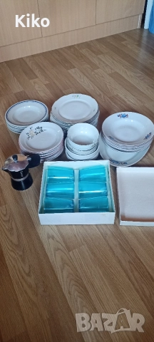 Чаши,чинии, кафеварка - всичко за 20 лв.