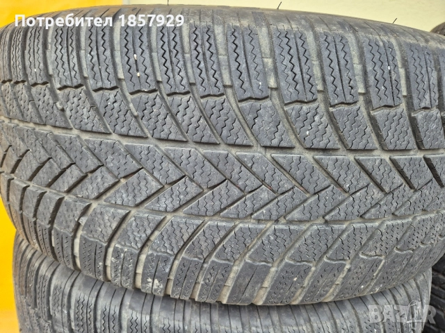 255 55 18 bridgestone зимни, снимка 2 - Гуми и джанти - 52057313