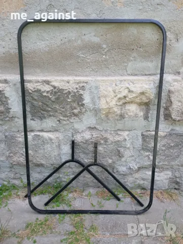 стойка за рекламно табло