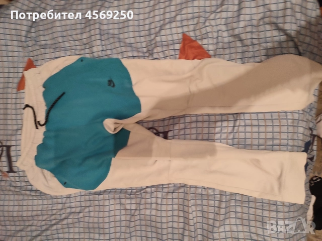 Заглавие: Оригинален Nike Tech Fleece Pants – Бял/Светлосин – Размер M – Като НОВ!, снимка 3 - Панталони - 53891596