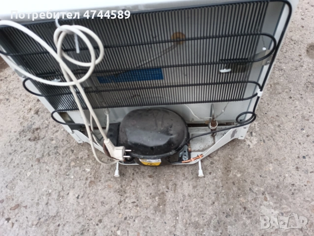 хладилник, снимка 5 - Хладилници - 54286859