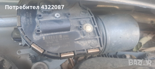 Механизъм чистачки / моторче от Audi Q5 2.0 TFSI 220к.с 2014г., снимка 2 - Части - 51834947