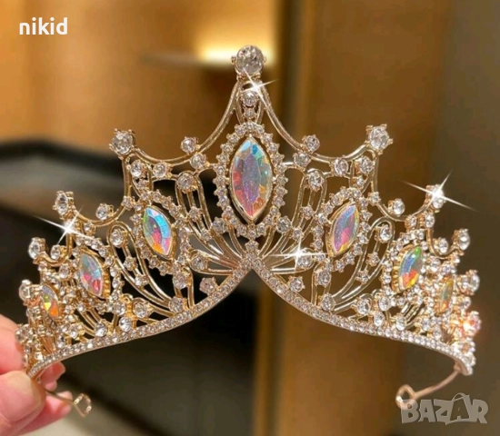 Масивна корона тиара диадема венец златиста сребриста черна камъни кралица мис метална дамска детска, снимка 7 - Аксесоари за коса - 47022698