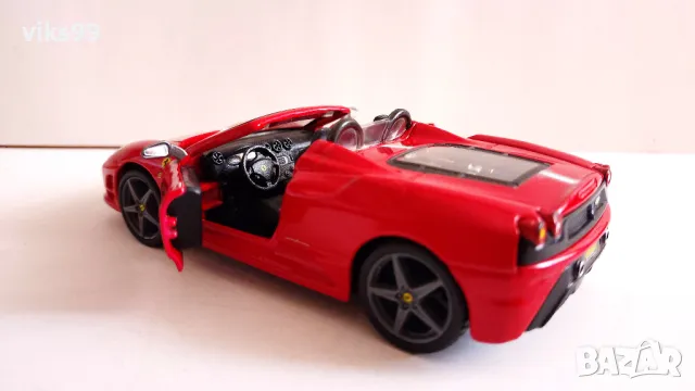 Ferrari Scuderia Spider 16M Bburago 1:32, снимка 3 - Колекции - 47375195