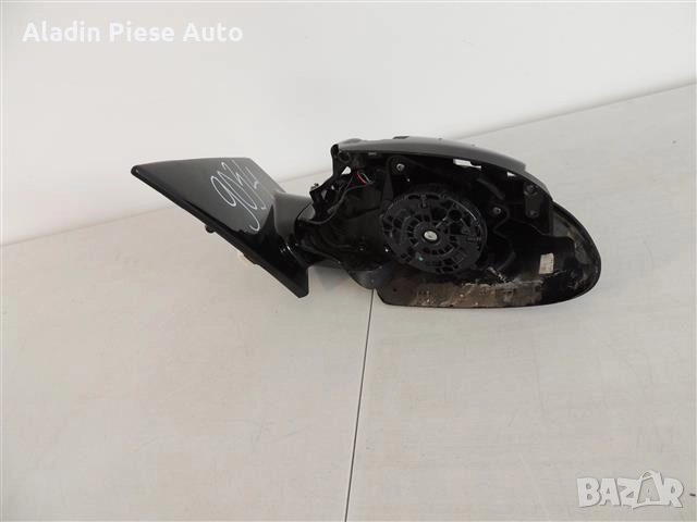 BRAT Десно огледало Kia Sportage година 2015 2016 2017 2018 