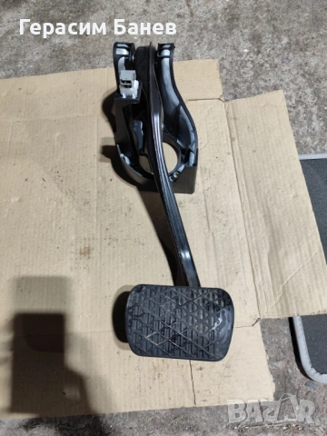 А2042902001  педал спирачка OEM MERCEDES W204 OM651 2014