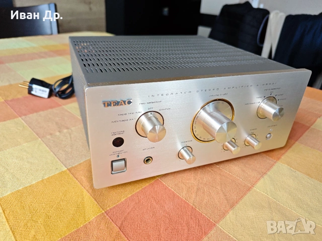 Teac A-H500i Усилвател, снимка 2 - Ресийвъри, усилватели, смесителни пултове - 53111008