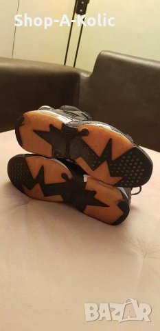Retro Nike Air Jordan 6 Lakers, снимка 4 - Кецове - 30407340