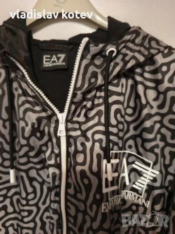 Суичър EA7, снимка 3 - Суичъри - 51113027