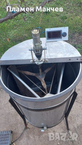 Ценрофуга за мед електрическа - неръждавейка, снимка 4 - За пчели - 53979862