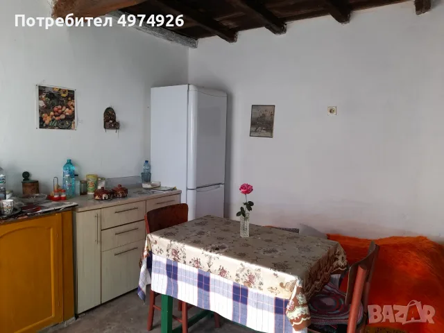 Продавам къща в село Бръшляница , снимка 12 - Къщи - 56443404