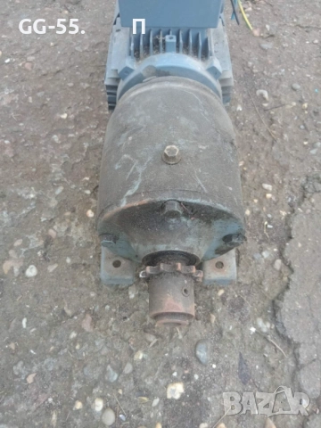 Редукторен ел мотор, снимка 6 - Електродвигатели - 52636034