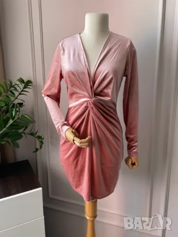 H&M Divided Къса еластична рокля от розов плюш, L размер