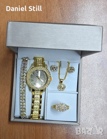 Различни комплекти и модели дамски и мъжки кварцов часовник 