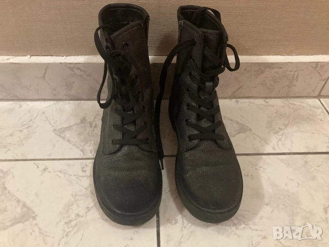 Детски ботуши ,номер 33