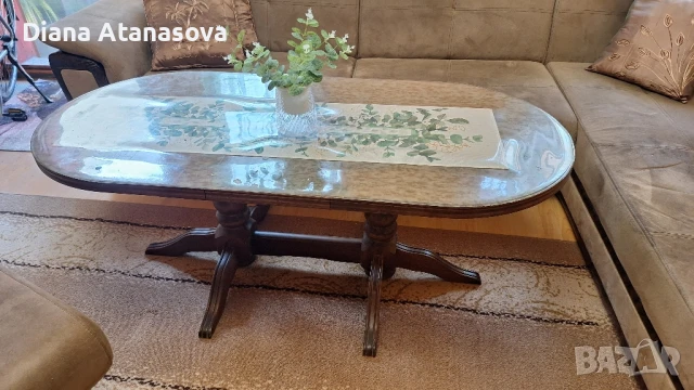 Маса от чисто дърво