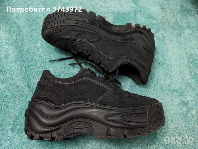 Bershka - дамски обувки, снимка 2 - Дамски ежедневни обувки - 52629660