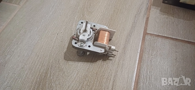 Ел мотор от микровалнова вентилатор