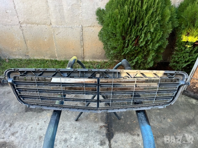 Предна маска за C class W204, снимка 2 - Части - 52921429