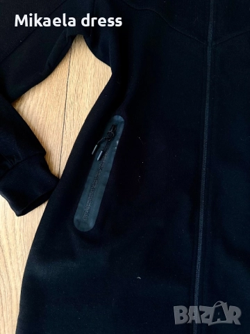 Дълго спортно горнище на Nke в черен цвят, с чист и елегантен дизайн. Подходящо за спорт и ежедневие, снимка 8 - Спортни екипи - 52598967