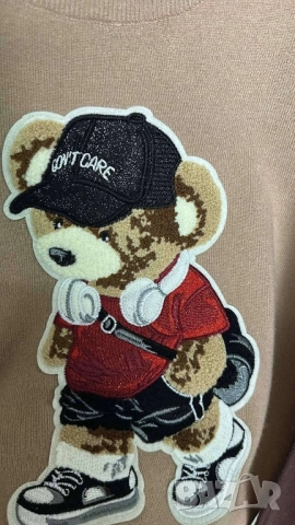 пуловер с мече , снимка 2 - Блузи с дълъг ръкав и пуловери - 51970648