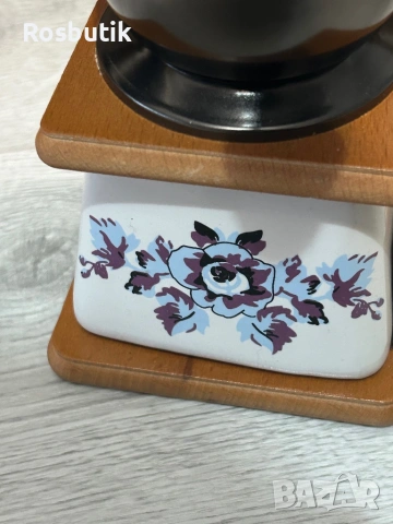 Дървена с порцелан ръчна мелница за кафе , снимка 5 - Кафемашини - 53351166