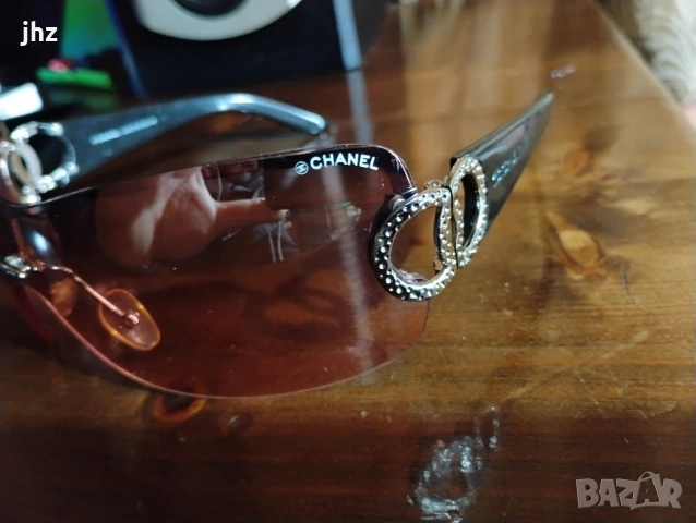 Продавам Дамски Очила , снимка 4 - Слънчеви и диоптрични очила - 54261879