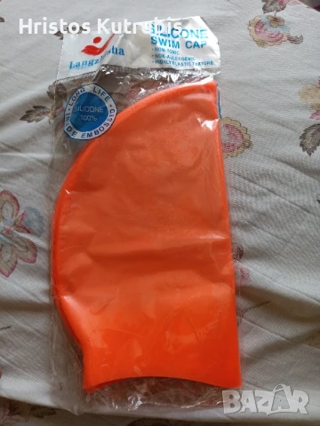 Нова плувна шапка