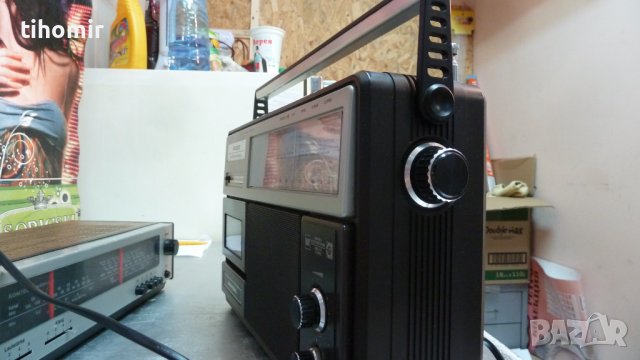 Grundig RR220 International, снимка 5 - Радиокасетофони, транзистори - 37413733