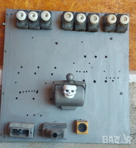 Продавам оборудвано електрическо табло от гетинакс - текстолит, снимка 3 - Други - 51005928