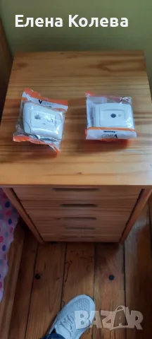 Контакти, снимка 1