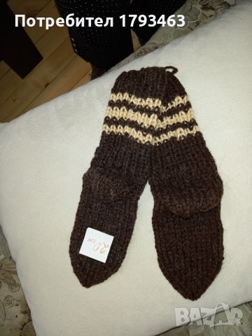 Ръчно плетени детски чорапи от вълна, снимка 1 - Чорапи - 38655952
