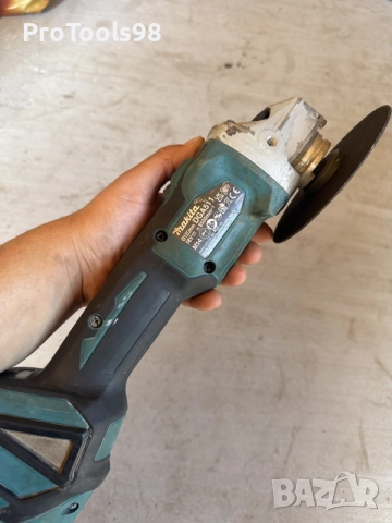 Makita DGA 511 безчетков ъглошлайф, снимка 4 - Ъглошлайфи - 55971327