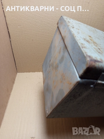 Стара Метална Кутия Куфар За Инструменти 6.200кг., снимка 4 - Антикварни и старинни предмети - 51643967