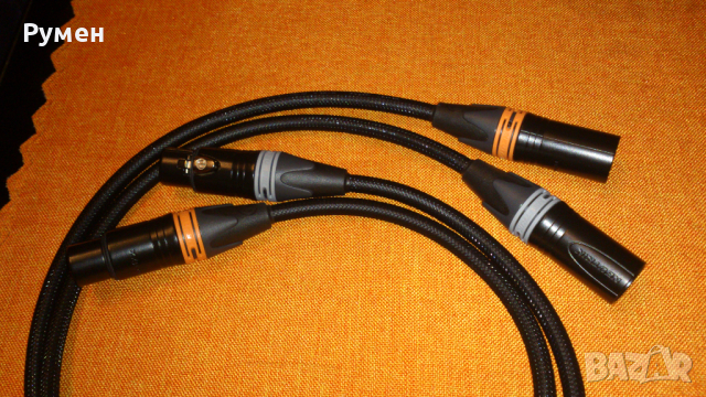 Аудио балансирани кабели  MOGAMI, снимка 1 - Други - 44706951