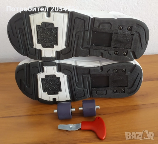 Нови обувки с прибиращи се колелца (PHTEER) , ролер обувки, снимка 2 - Ролери, кънки - 52289353