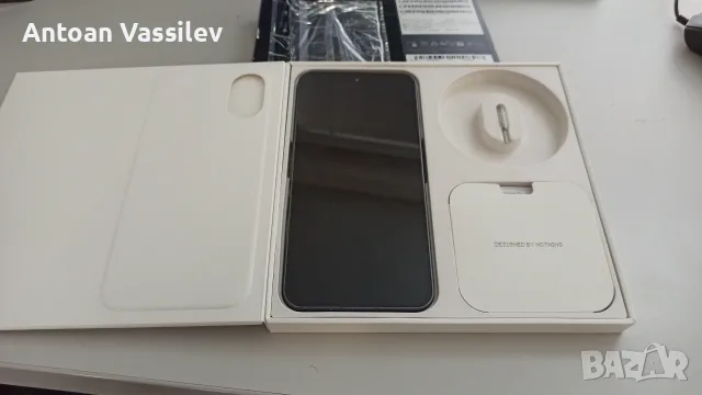 Продавам Nothing Phone 2 с 12GB RAM и 256GB вградена памет. перфектен